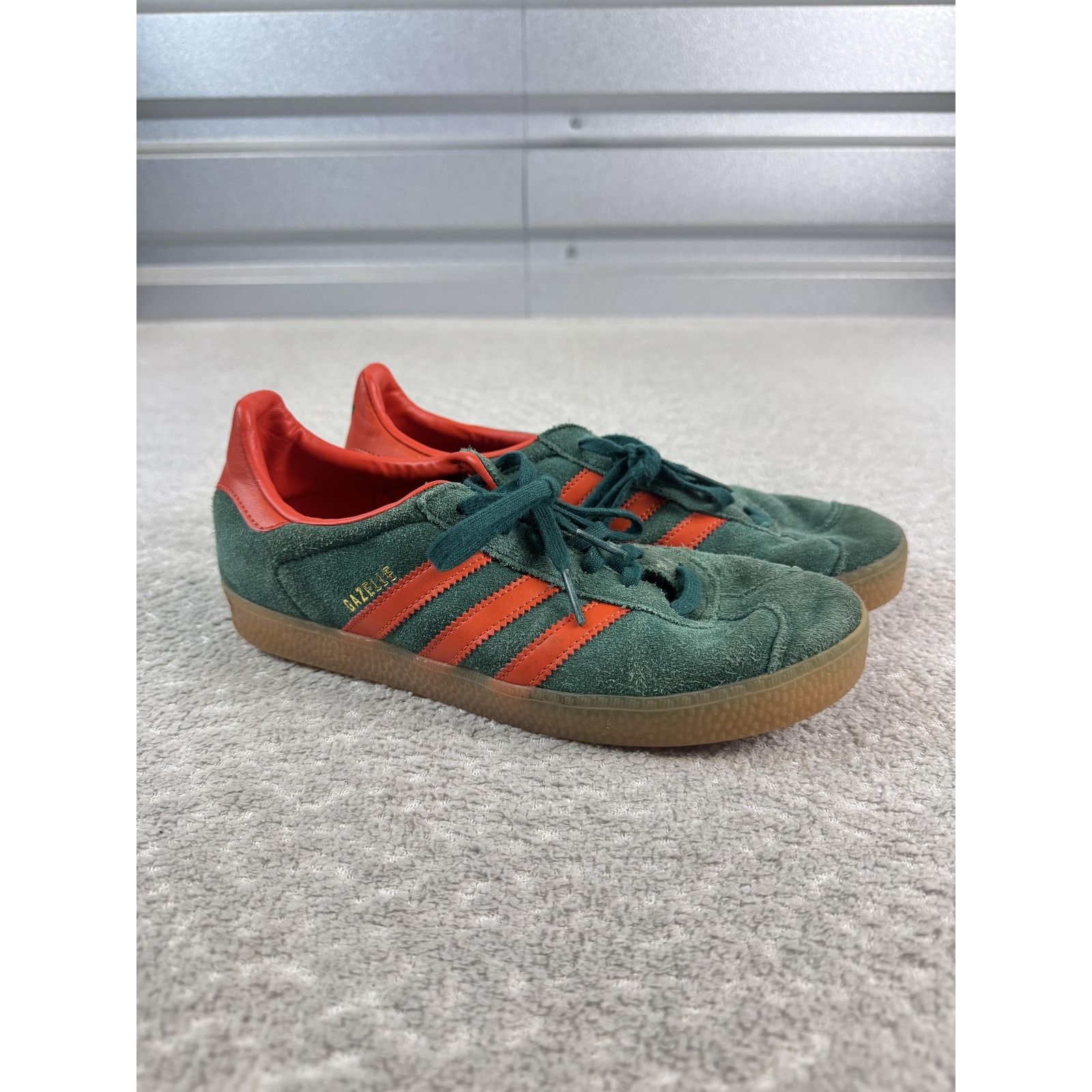 Adidas Originals Suede Shoes Womens Size 6.5 Green Orange Gum Ie6804 Ortholite